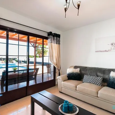 3-bed Close To Town Casa Minstrel פלאיה בלנקה