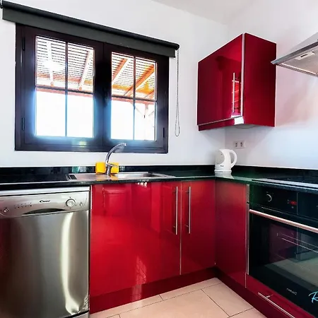3-bed Close To Town Casa Minstrel וילה פלאיה בלנקה