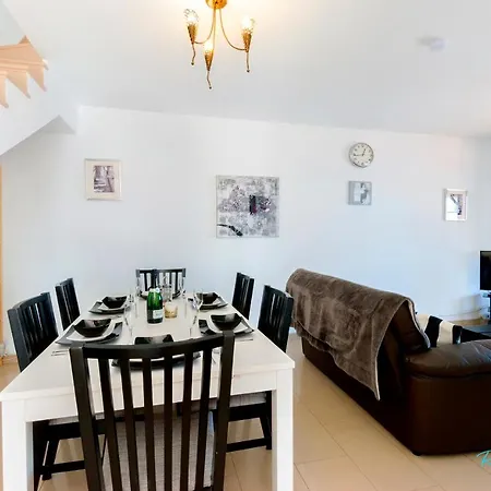 3-bed Close To Town Casa Minstrel 빌라 플라야블랑카