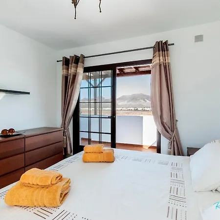 3-bed Close To Town Casa Minstrel 빌라